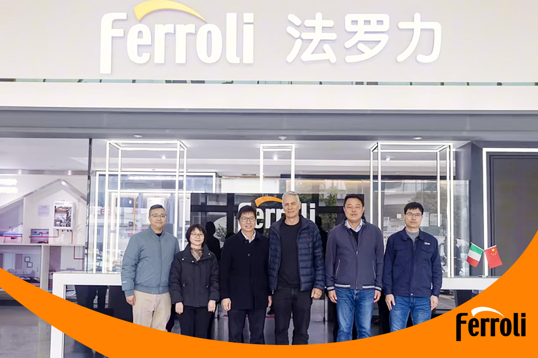 鹤山市市长张华景考察304am永利集团官网广东生产基地